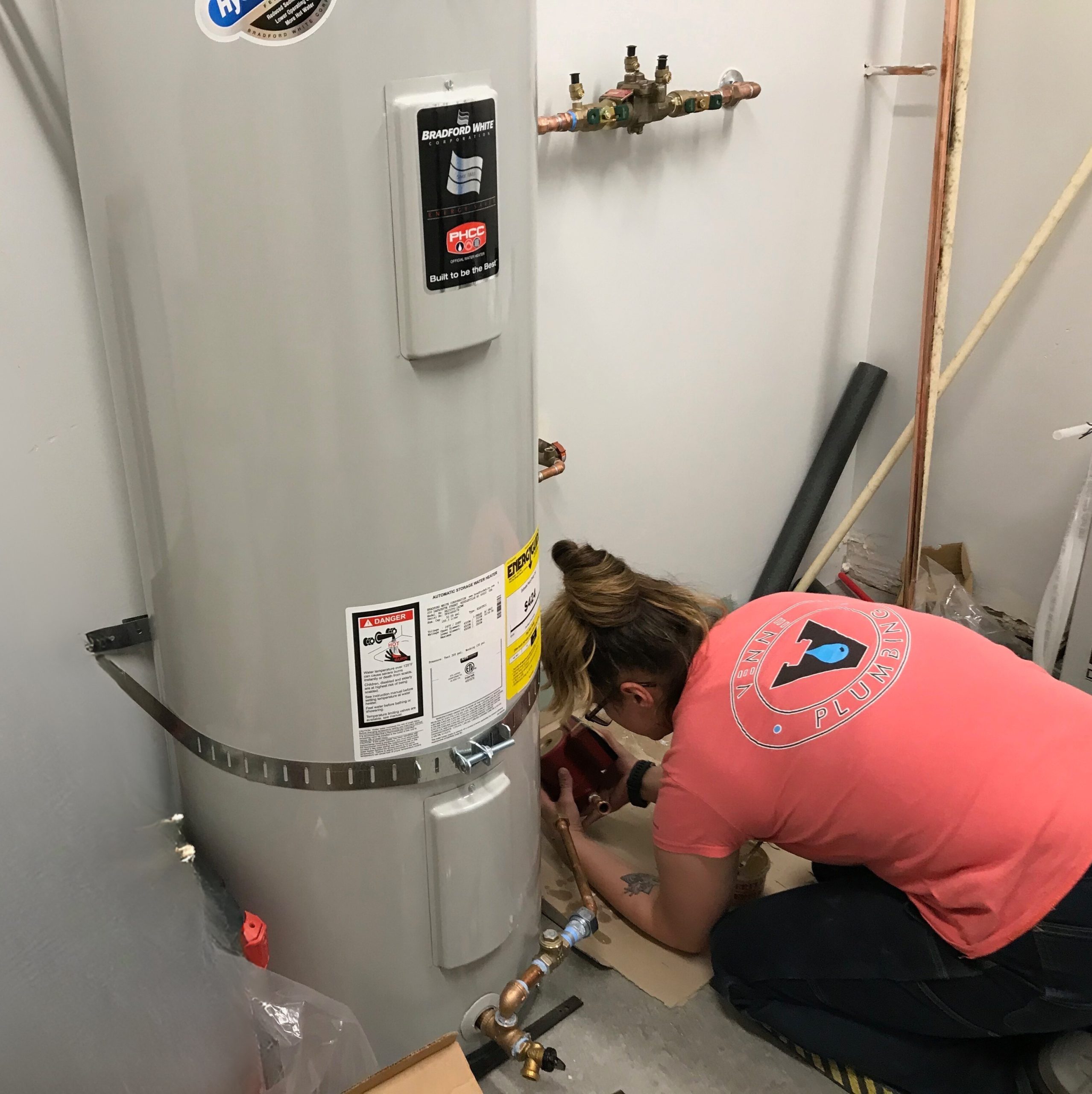 Woman plumber Sherwood Oregon water heater install